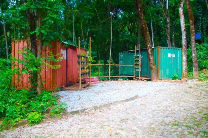 Econtainer Suites Macacos Макакос Екстериор снимка